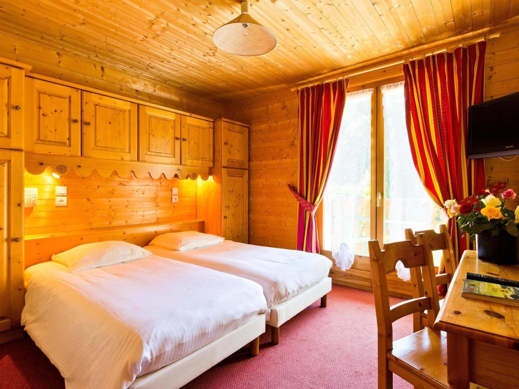 Hotel Le Kandahar Chatel Exterior photo